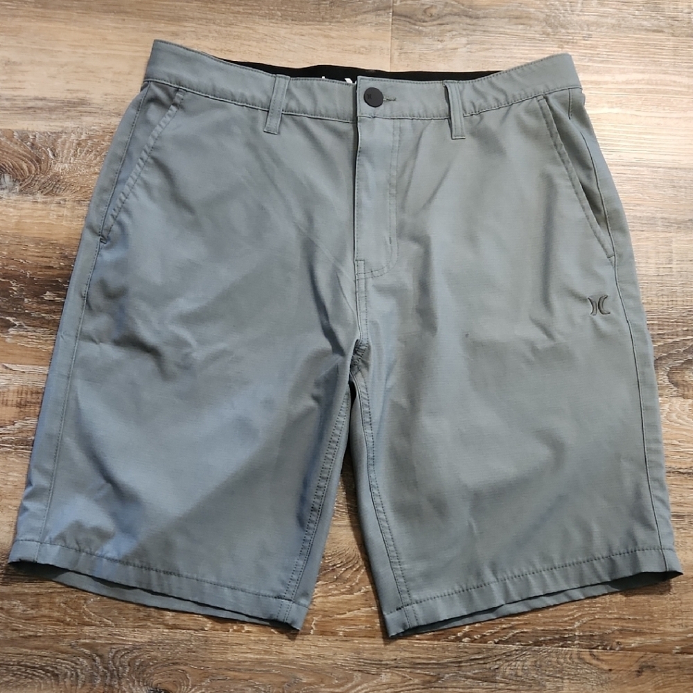 Hurley Gray Flat Front Shorts Casual Style Sz 32